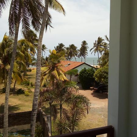 Hotel Star White - Negombo Kudapaduwa Экстерьер фото